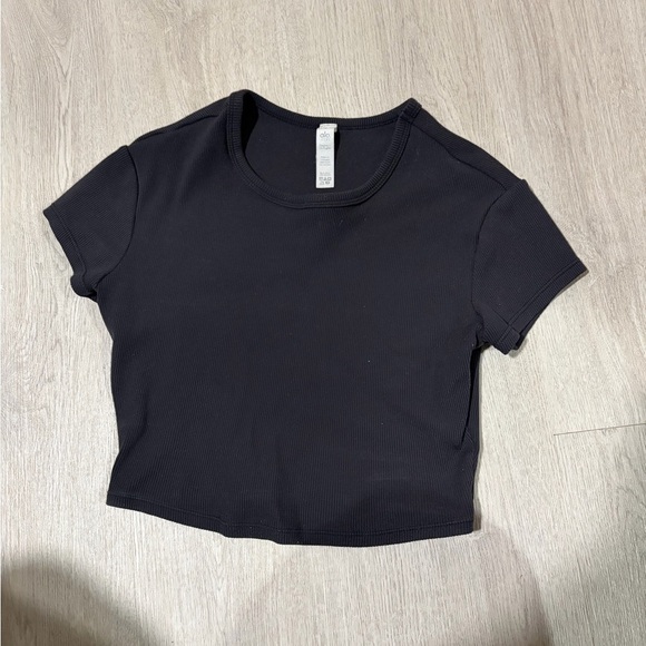 Alo Tee - Picture 3 of 5